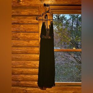 Women’s maxi dress size small